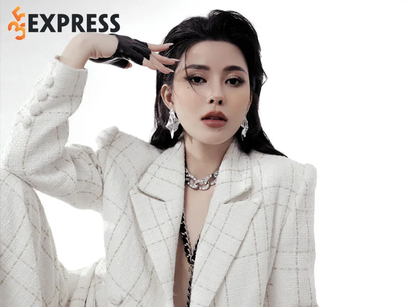 hanh-trinh-tro-thanh-quan-quan-cua-tran-ngoc-anh-tai-the-voice-2018-35express