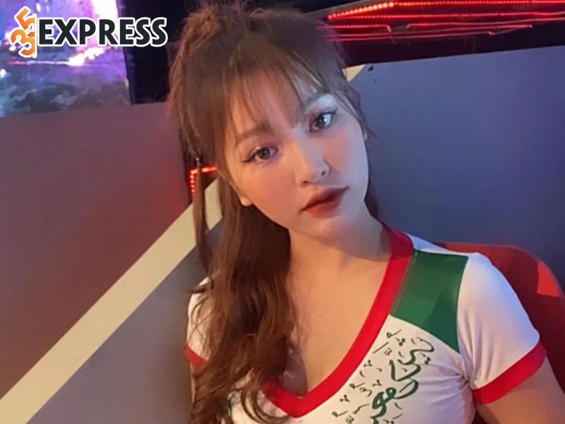 hot-girl-chau-minh-khoe-sac-cung-dan-hot-girl-trong-nong-cung-world-cup-2022-2-35express