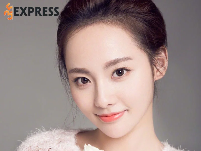khoi-dau-su-nghiep-cua-dien-vien-truong-gia-nghe-1-35express
