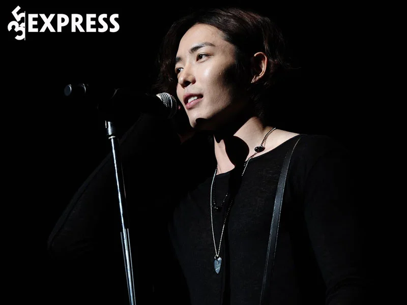 khoi-dau-su-nghiep-cua-my-nam-van-nguoi-me-kim-jae-wook-35express
