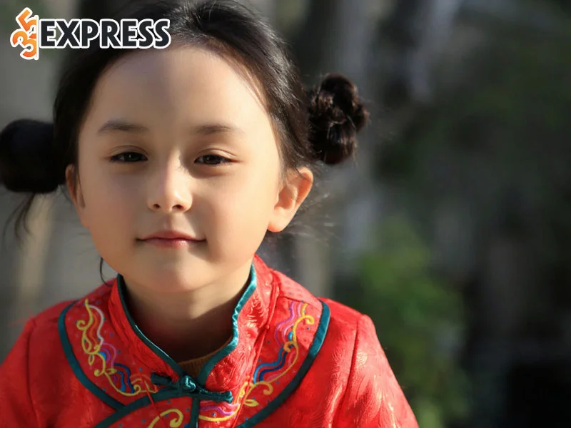 khoi-dau-su-nghiep-giai-tri-tu-rat-som-cua-luu-so-diem-1-35express