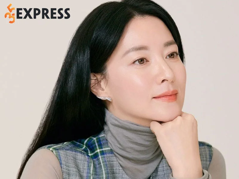 lee-young-ae-la-ai-1-35express