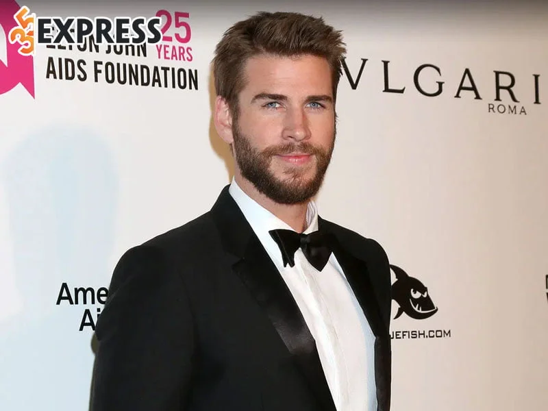 liam-hemsworth-la-ai-1-35express