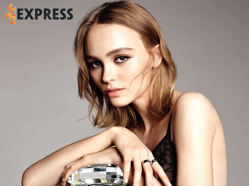 lily-rose-depp-nang-tho-chanel-xinh-dep-nong-bong-35express