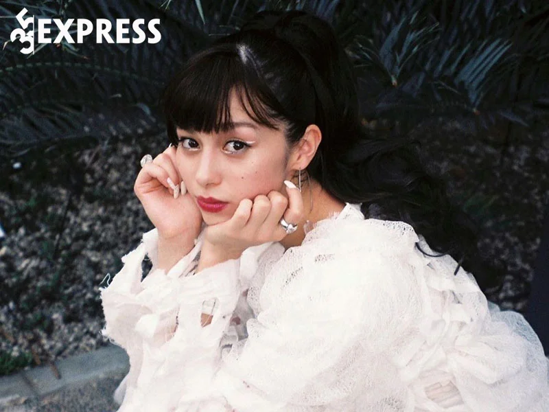 nang-tho-ayami-nakajo-chinh-thuc-ket-hon-voi-ban-trai-doanh-nhan-1-35express