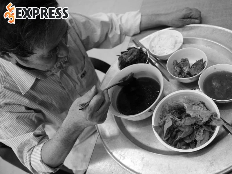 nha-van-le-luu-nha-van-voi-nhung-tac-pham-kinh-dien-qua-doi-1-35express