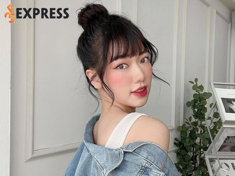 nhan-sac-van-nguoi-me-cua-nguoi-dep-thai-binh-hot-girl-nguyen-thuc-anh-1-35express