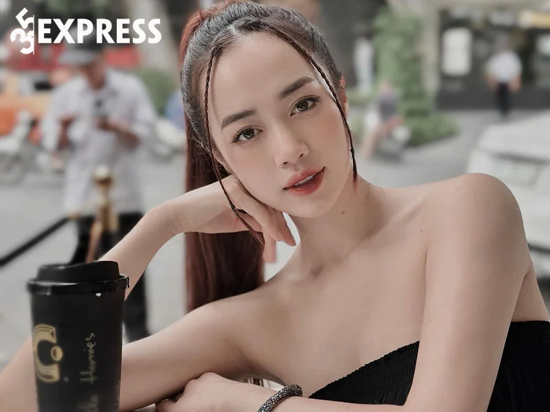 nhung-hinh-anh-dep-cua-hot-girl-thu-hang-35express