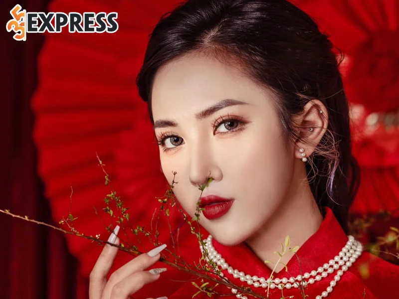 nhung-hinh-anh-dep-nong-bong-cua-do-thuy-ngoc-thuy-5-35express