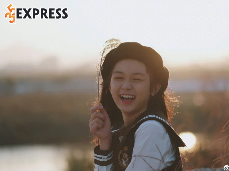 nhung-hinh-anh-xinh-dep-cua-luu-so-diem-1-35express