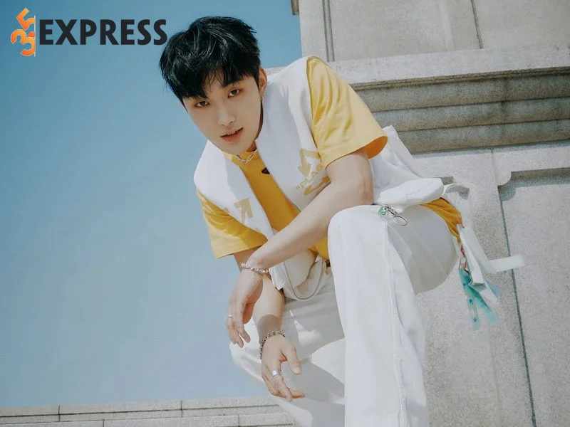 nhung-thanh-vien-cua-nhom-nhac-omega-x-jaehan-35express