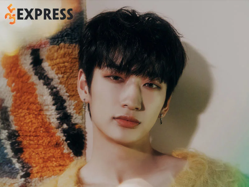 nhung-thanh-vien-cua-nhom-nhac-omega-x-taedong-35express