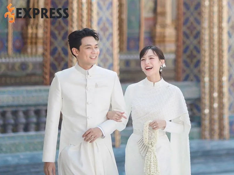pattie-ungsumalynn-chinh-thuc-len-xe-hoa-voi-ban-trai-13-nam-dan-worrawech-35express
