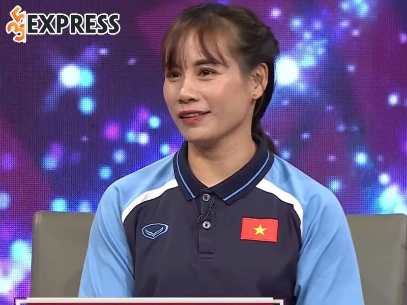 qua-bong-vang-2003-van-thi-thanh-duoc-moi-binh-luan-tai-nong-cung-world-cup-2022-1-35express