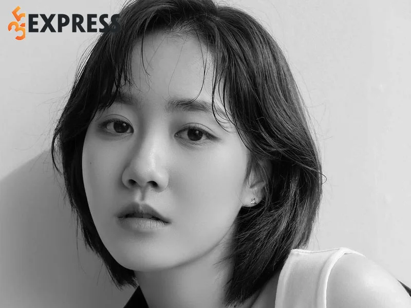 qua-khu-tai-tieng-va-cuoc-song-hien-tai-cua-jin-ji-hee-1-35express