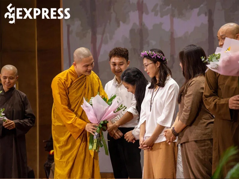 qua-trinh-hoc-tap-va-tu-hanh-cua-thay-giac-minh-luat-4-35express