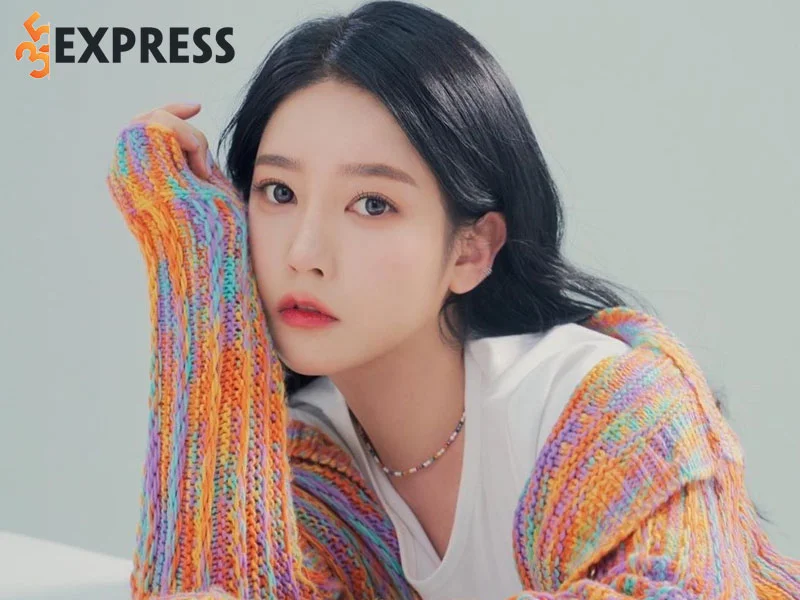 su-nghiep-ca-hat-cua-cuu-thu-linh-soyeon-t-ara-3-35express