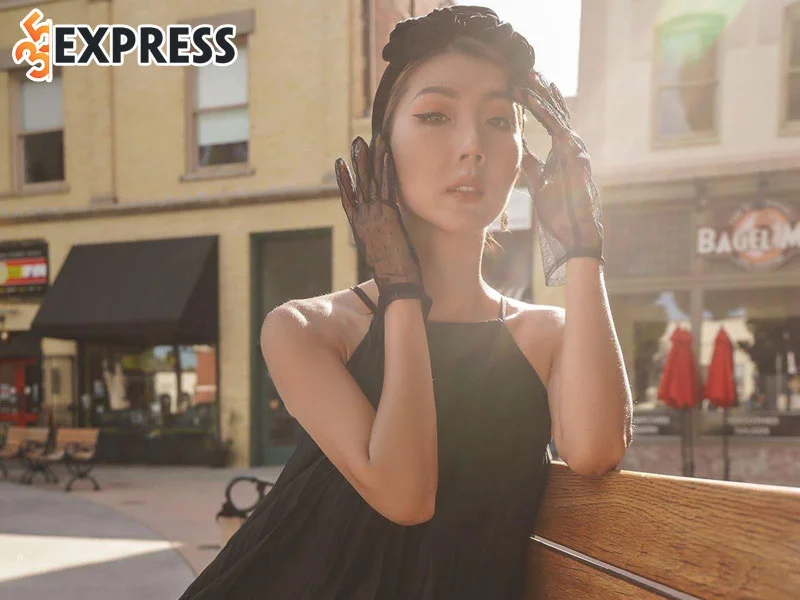 su-nghiep-cua-nguoi-mau-ngoc-quyen-2-35express