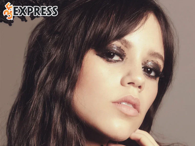 su-nghiep-dien-xuat-cua-jenna-ortega-1-35express