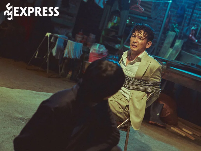 su-nghiep-dien-xuat-cua-ong-hoang-phong-ve-hwang-jung-min-5-35express