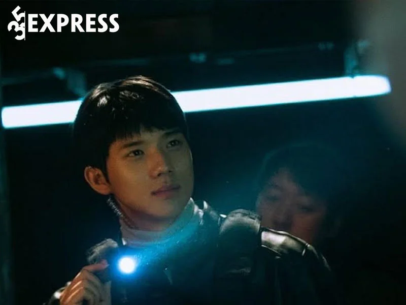 su-nghiep-dien-xuat-cua-the-tu-moon-sang-min-35express