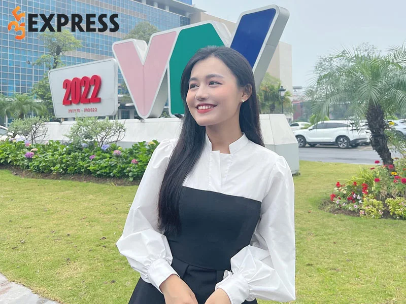 su-nghiep-thanh-cong-cua-mc-hoang-hong-hanh-35express