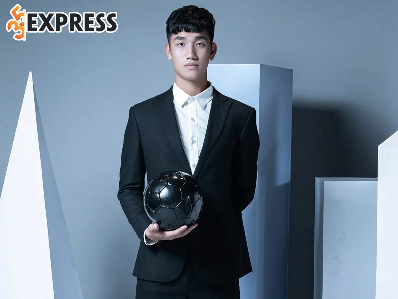 tom-tat-ly-lich-tieu-su-cau-thu-nguyen-trong-dai-35express