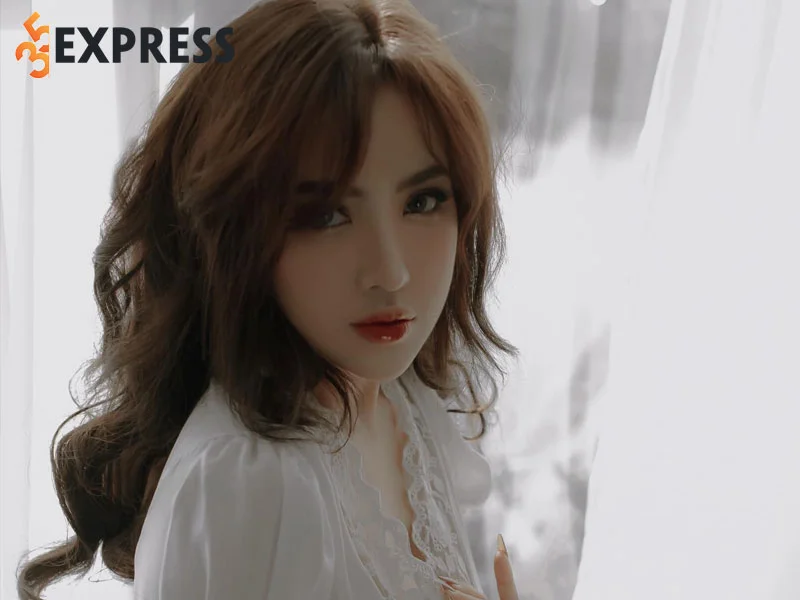 tom-tat-ly-lich-tieu-su-do-thuy-ngoc-thuy-35express