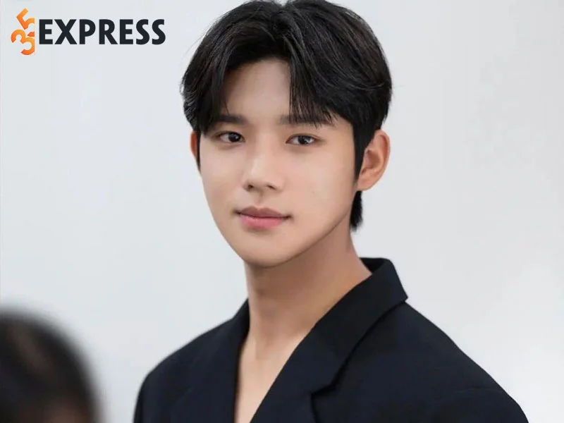 tom-tat-ve-ly-lich-tieu-su-cua-moon-sang-min-35express