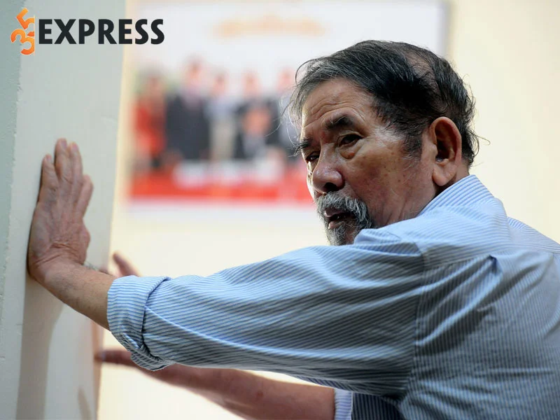 tom-tat-ve-ly-lich-tieu-su-cua-nha-van-le-luu-35express