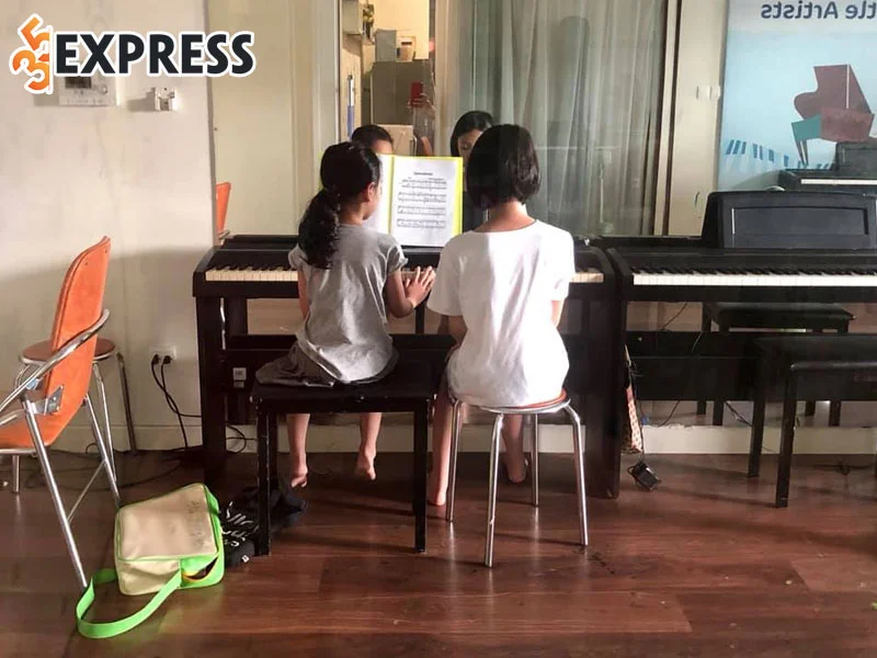 trung-tam-nghe-thuat-little-artists-35express