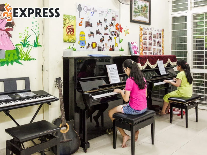 trung-tam-the-rock-pop-academy-35express