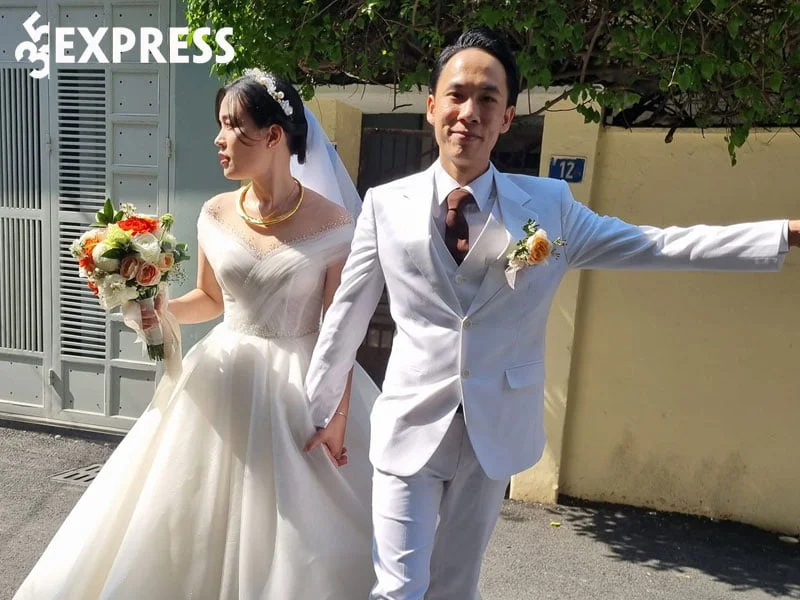 viet-anh-1977-vlog-chinh-thuc-vao-hoi-so-vo-35express