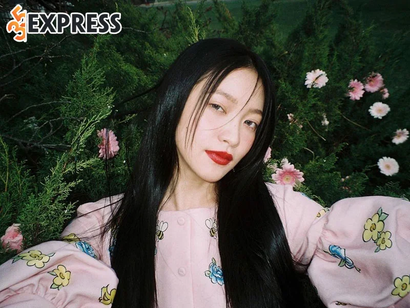yeri-red-velvet-ngay-cang-chung-to-ban-than-la-manh-ghep-khong-the-thieu-1-35express