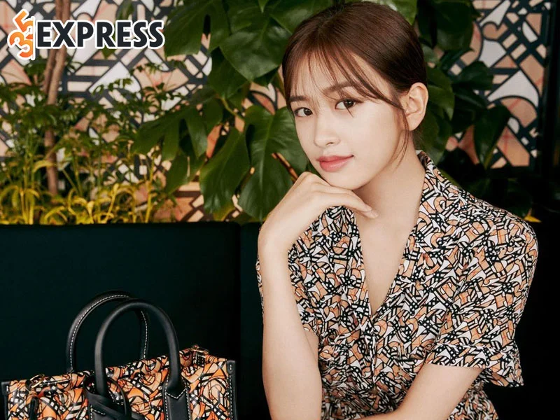 ahn-yujin-ive-da-tai-trong-nhieu-linh-vuc-1-35express