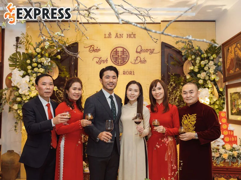 bao-linh-con-gai-xuan-hinh-to-chuc-sieu-dam-cuoi-vua-thanh-lich-vua-co-dien-1-35express