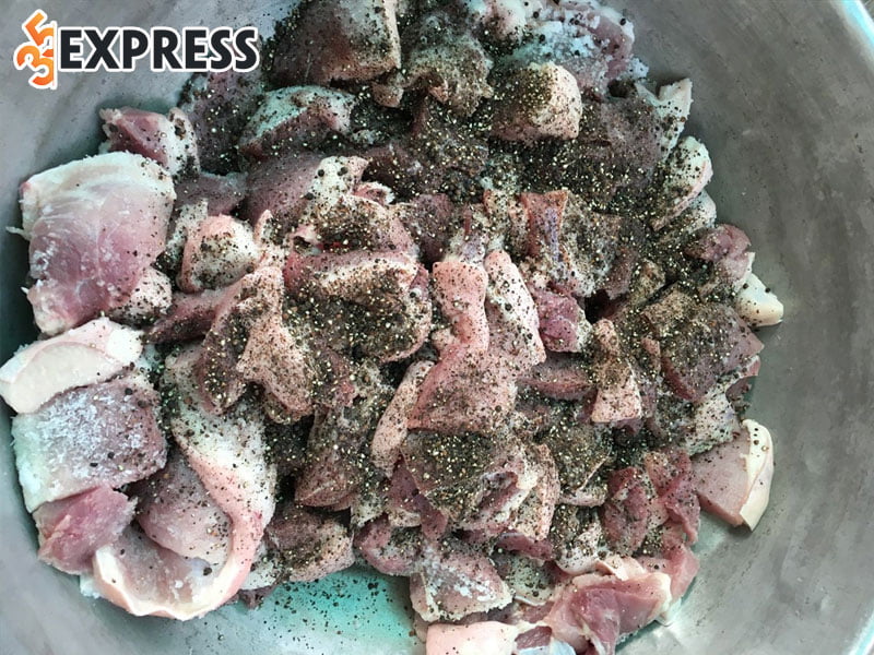 cach-lam-banh-chung-chuan-vi-truyen-thong-2-35express