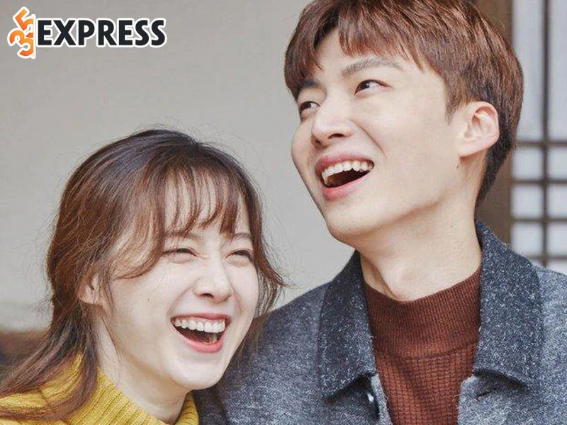 cuoc-hon-nhan-on-ao-cua-my-nam-ahn-jae-hyun-va-goo-hye-sun-35express