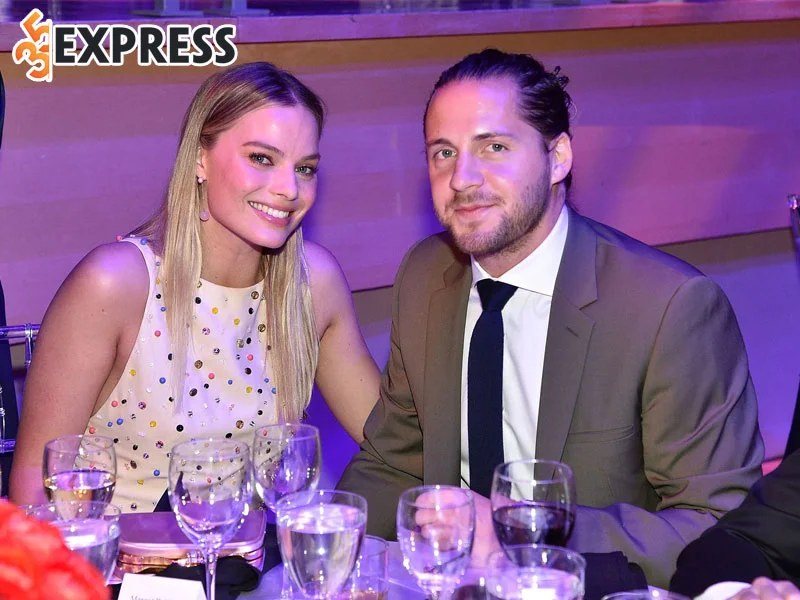 doi-tu-cua-my-nhan-margot-robbie-tom-ackerley-35express
