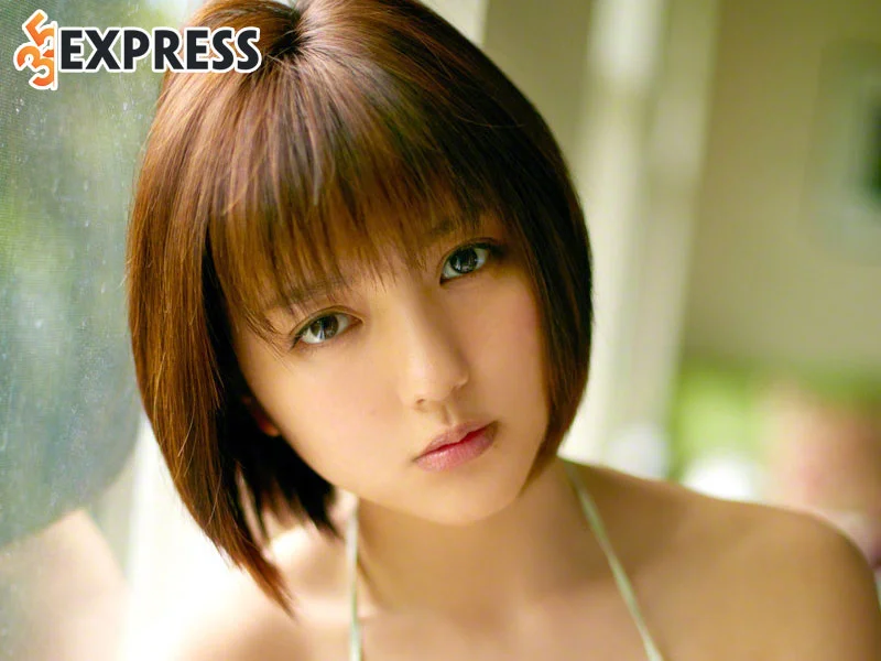 erina-mano-la-ai-1-35express