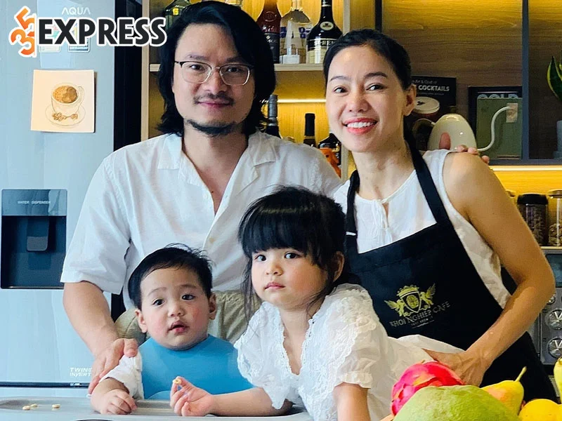 hoang-nhat-nam-gianh-giai-dao-dien-thoi-trang-cua-nam-do-tap-chi-harpers-bazaar-bau-chon-1-35express