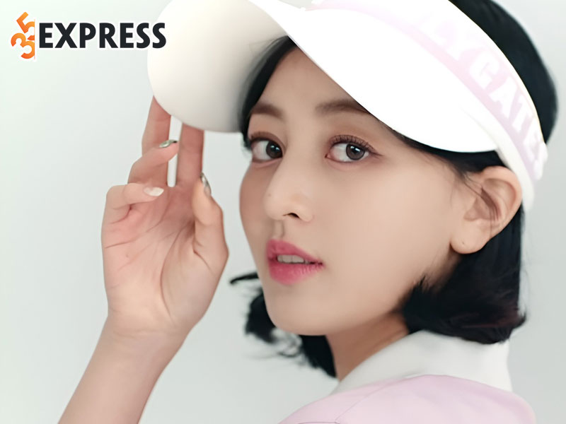 jihyo-twice-la-ai-1-35express