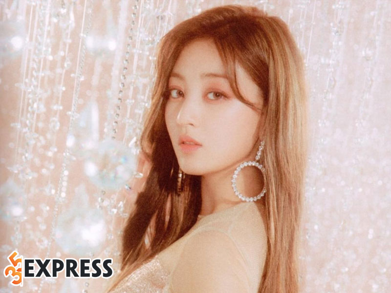 jihyo-twice-so-huu-nhan-sac-van-nguoi-me-2-35express