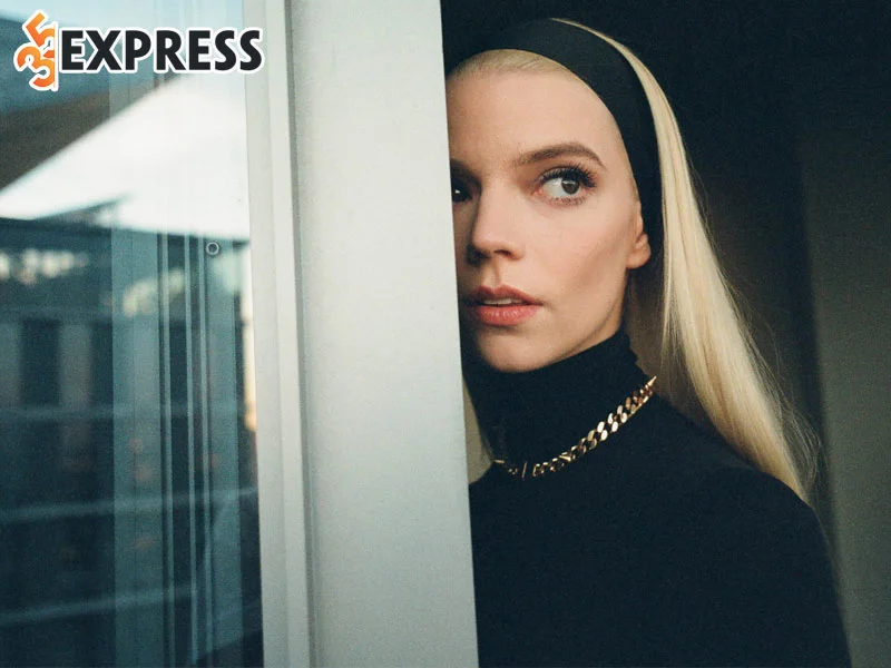 khoi-dau-su-nghiep-dien-xuat-cua-anya-taylor-joy-1-35express