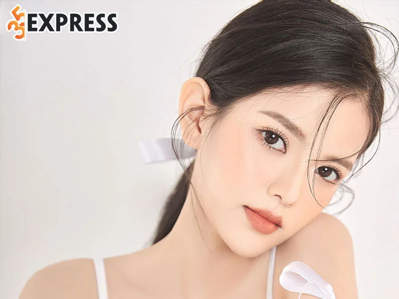 mai-bich-tram-bi-nhan-xet-lam-nen-cho-yaya-truong-nhi-va-bang-di-1-35express