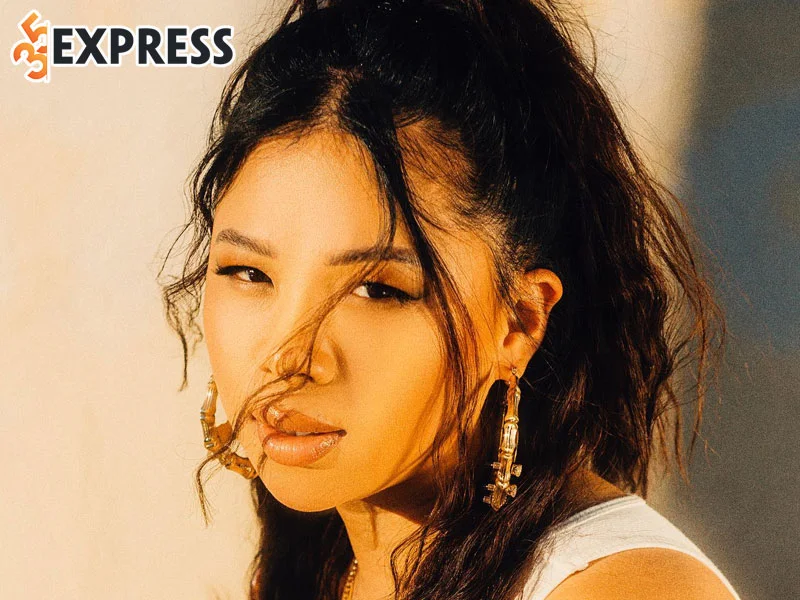 mot-so-hinh-anh-moi-nhat-cua-thuymusic-2-35express