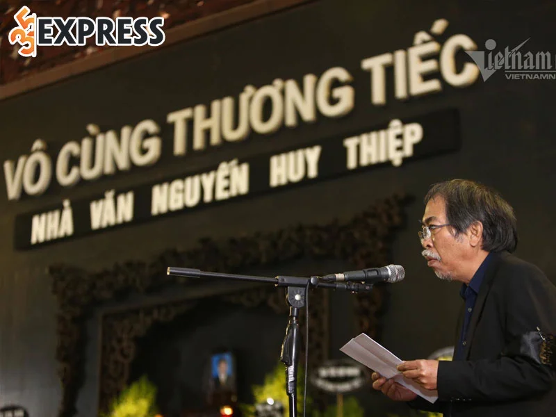 nha-van-nguyen-huy-thiep-duoc-nha-nuoc-truy-tang-giai-thuong-sau-khi-mat-35express