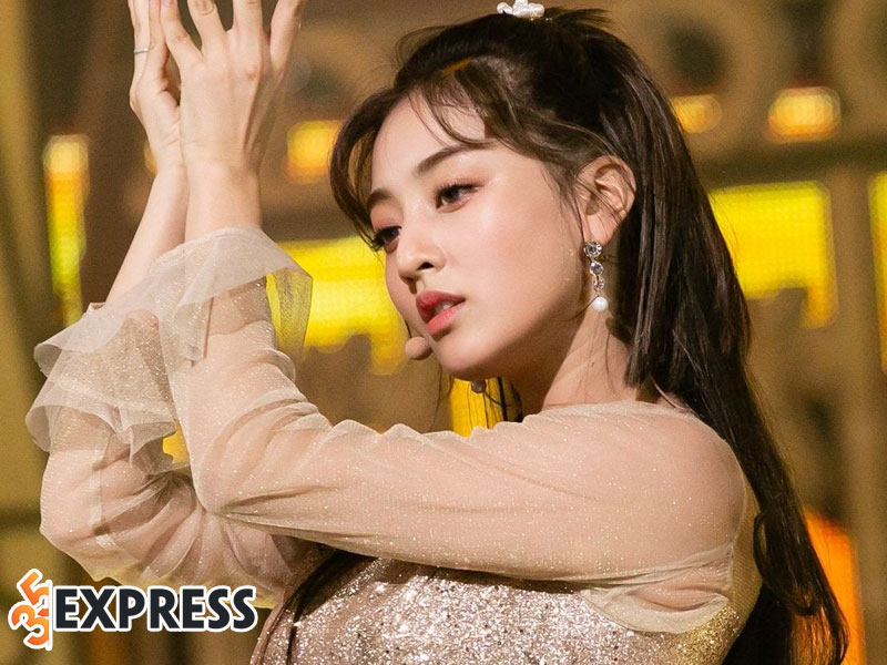 nhung-hinh-anh-dep-cua-jihyo-twice-2-35express