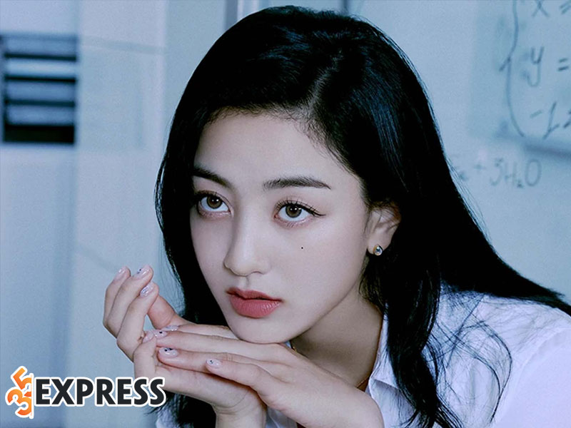 nhung-hinh-anh-dep-cua-jihyo-twice-35express