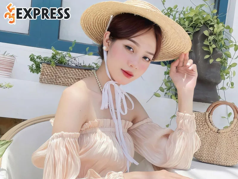 nhung-hinh-anh-dep-cua-tan-hoa-hau-viet-nam-huynh-thi-thanh-thuy-2-35express